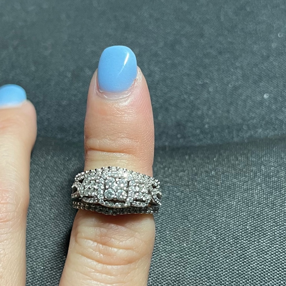 Diamond Engagement Ring and Wedding Band Set